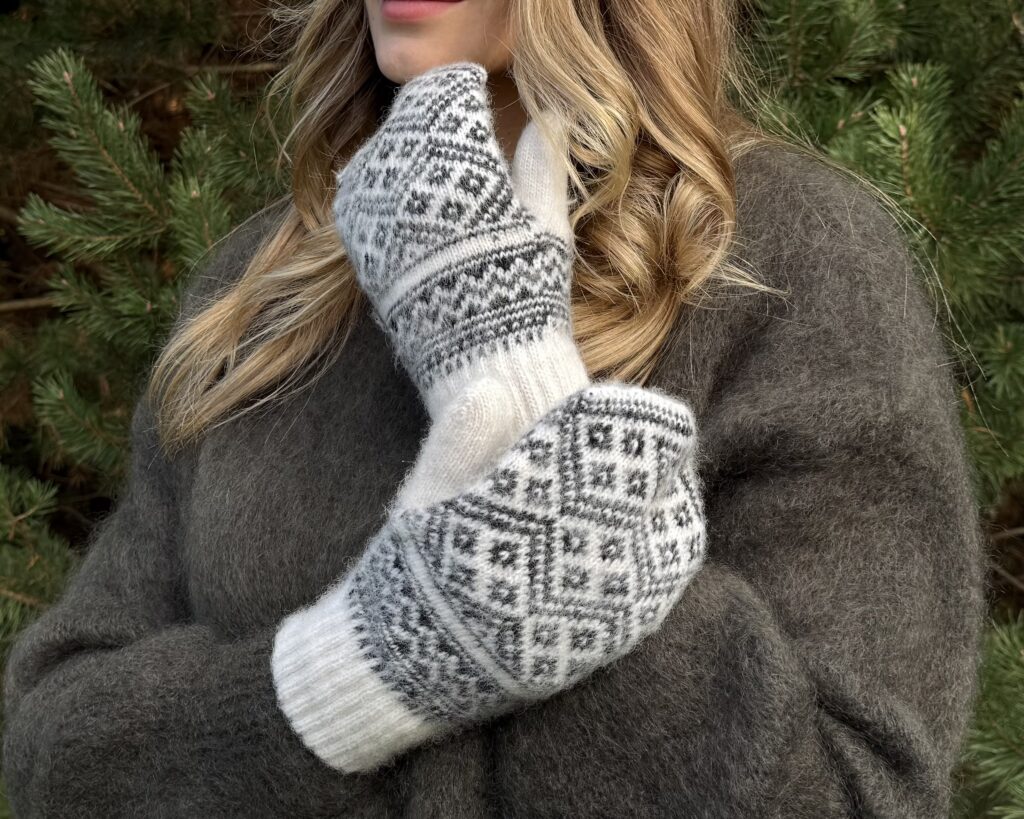 Naiste meriinovillased kindad ŠERKŠNAS