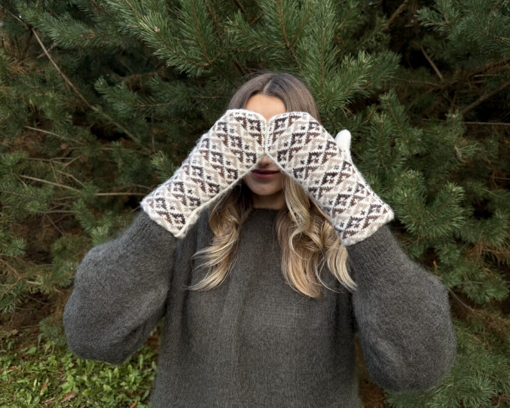 Naiste meriinovillased kindad TRIUFELIS