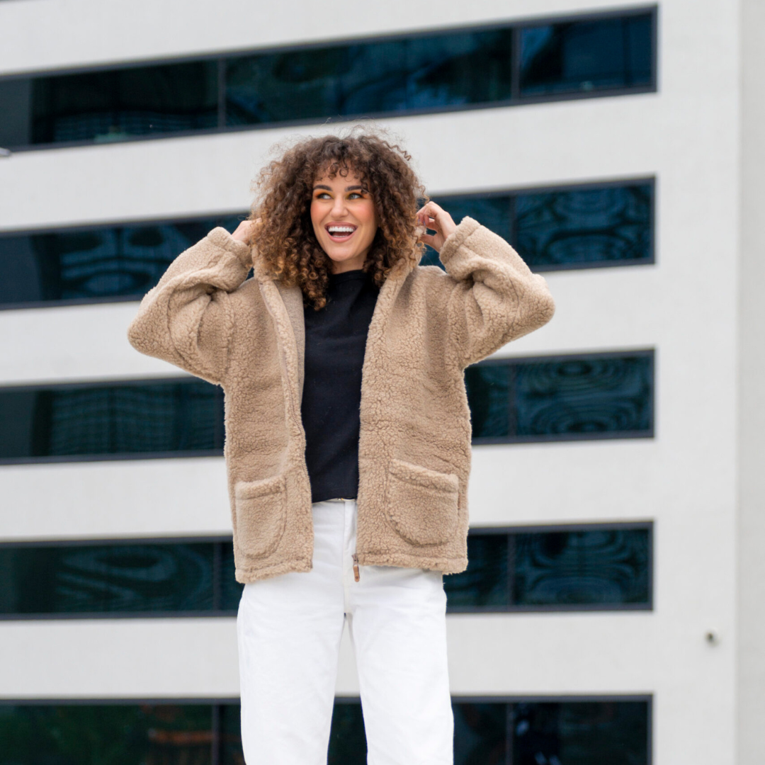 Zaffir lambavillast naiste pruun kapuutsiga jakk ZOYA