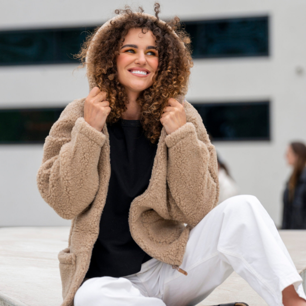 Zaffir lambavillast naiste pruun kapuutsiga jakk ZOYA