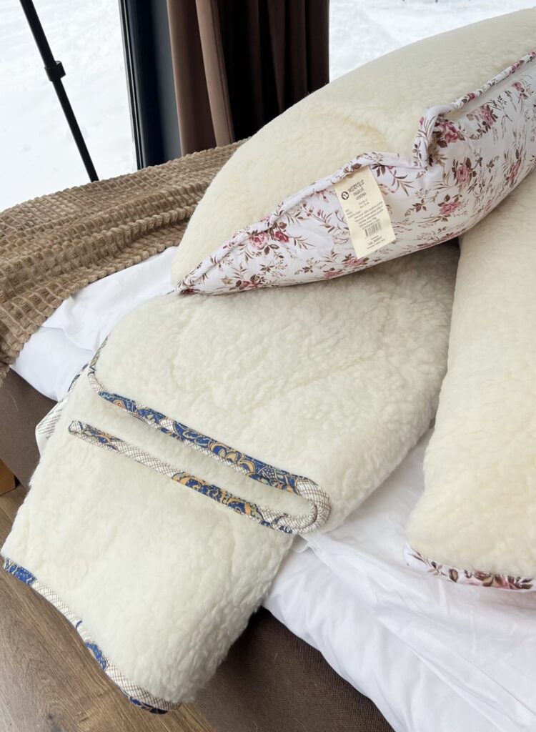 MERKYS voodipesu VERONA lambavill 500 g/m²