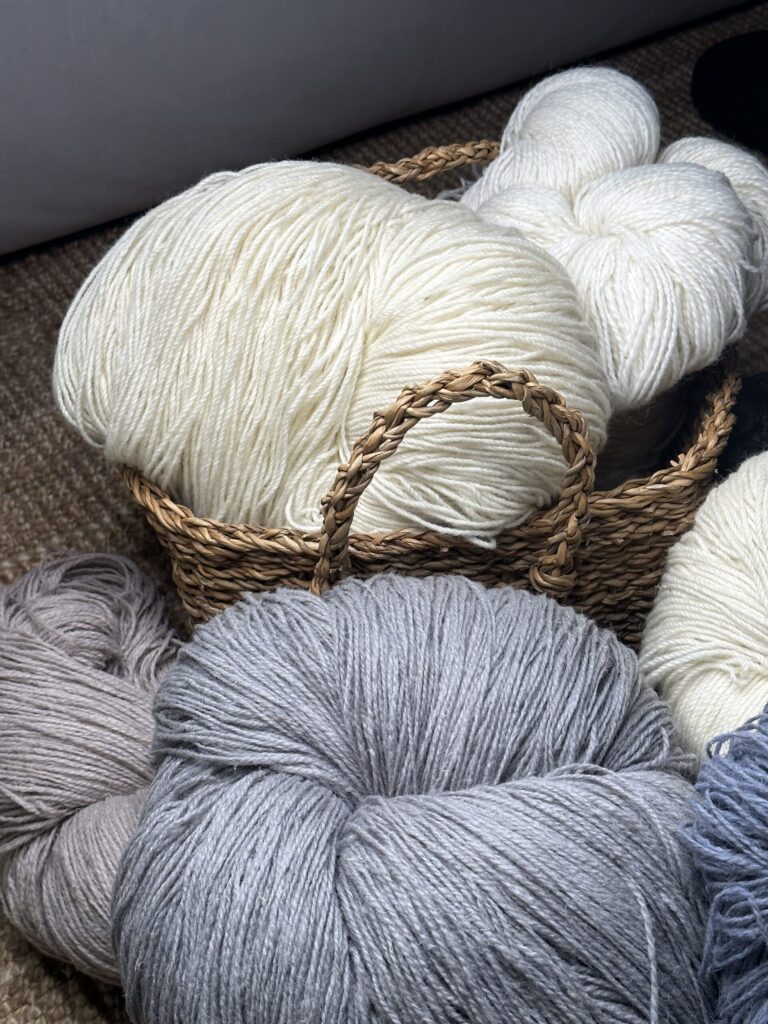 10 kg Lambavillase lõnga komplekt – erinevates looduslikes toonides