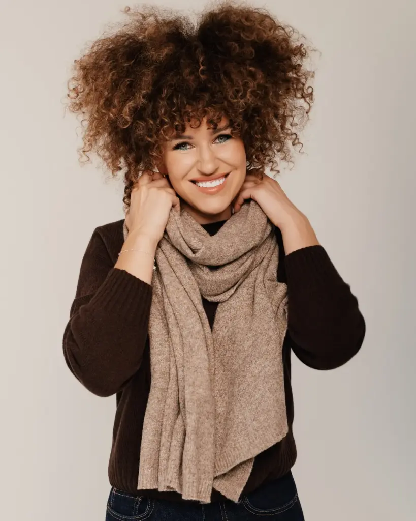 Soe sall naturaalse villaga CHARM