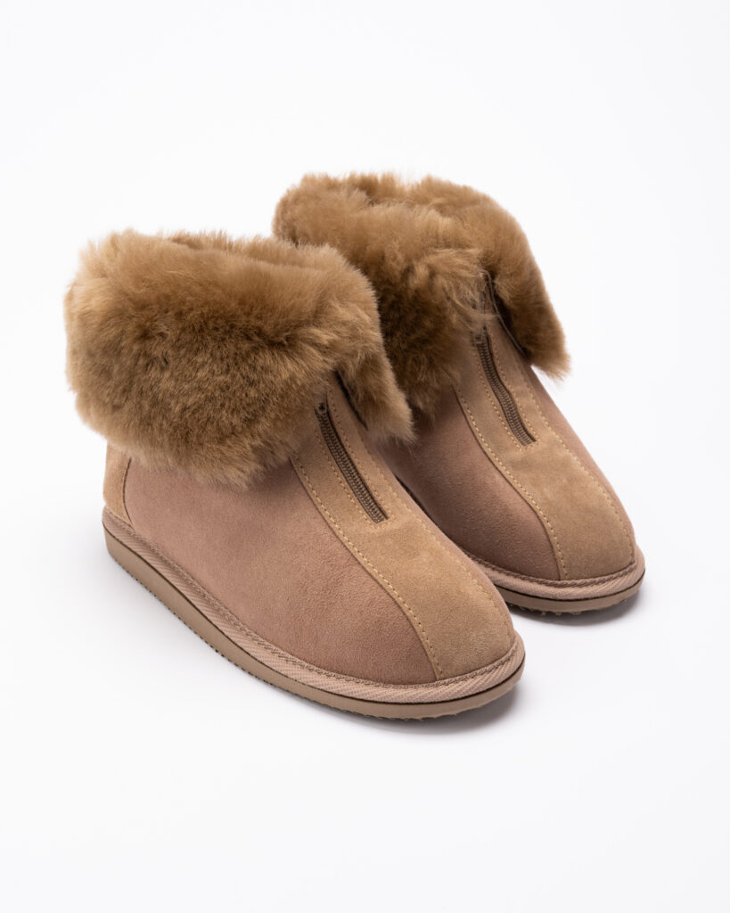 WoolLando naiste ehtsast nahast karvased saapad lukuga PRUUNID