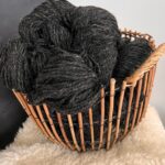 60% Siberi husky koervaill, 40% lambavill 1 kg – MUST, WoolLando