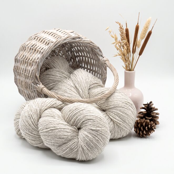 50% koera villa / 50% lambavilla lõng 1 kg – LIGHT GREY, WoolLando