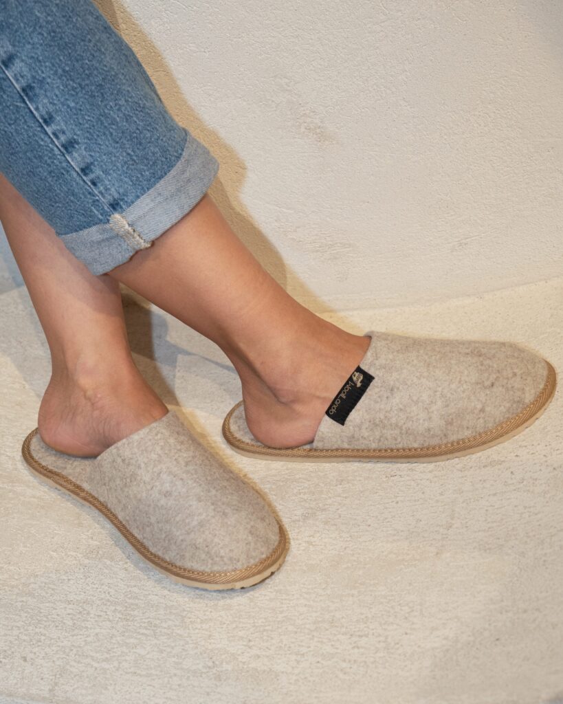 Beeži vilditud sussid BEIGE, WoolLando