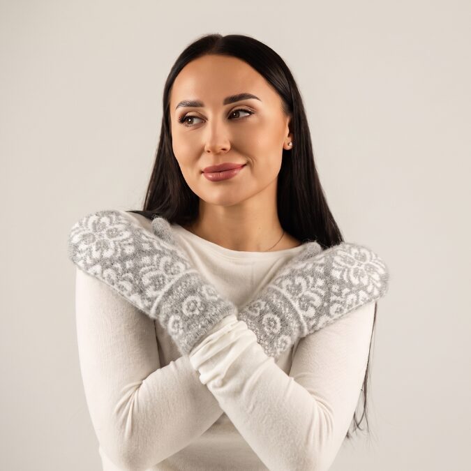 Naiste meriinovillased labakindad SNOWFLAKE, WoolLando