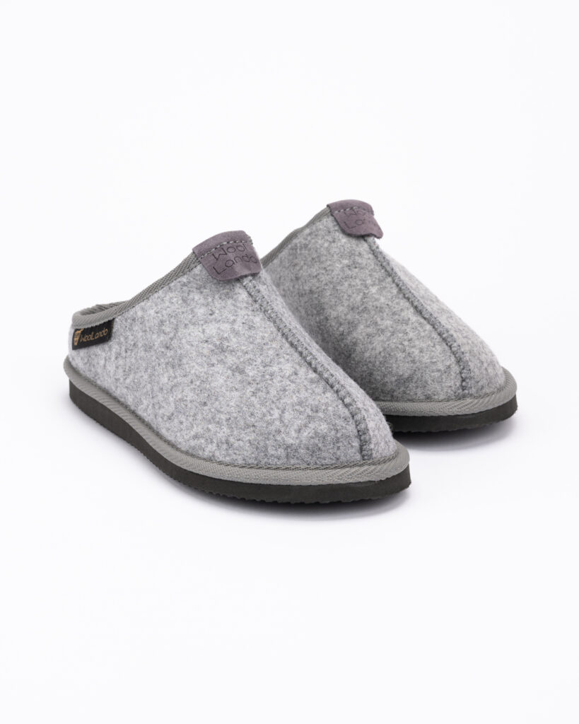 Hallid vilditud sussid FOG, WoolLando