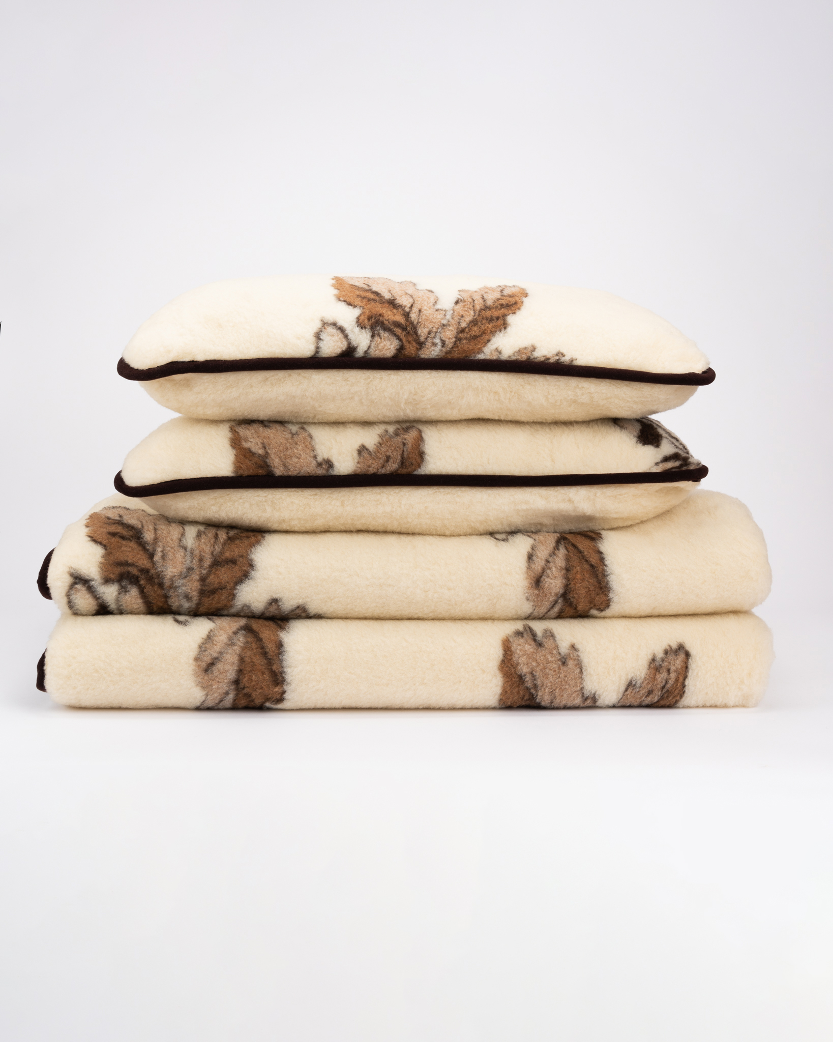 100% meriinovillane teki ja padja komplekt OAK, WoolLando