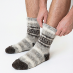 Vilditud 100% Siberi haskii koeravilla mitmevärvised sokid, WoolLando