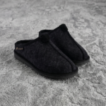 Meeste mustad vilditud sussid CARBON, WoolLando