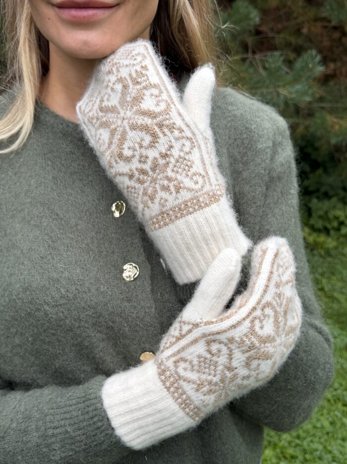 Naiste meriinovillased labakindad WHITE SNOWFLAKE, WoolLando