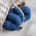 Lambavilla lõng 1 kg – TUMESININE, WoolLando