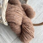 Alpakavilla lõng 100 g – PRUUNIKAS, WoolLando