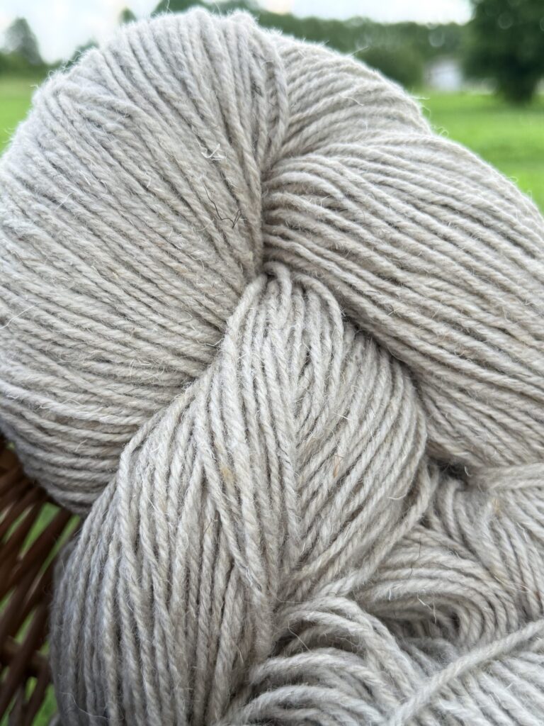 Uus-Meremaa lambavilla lõng 1 kg – LIGHT GREY, WoolLando