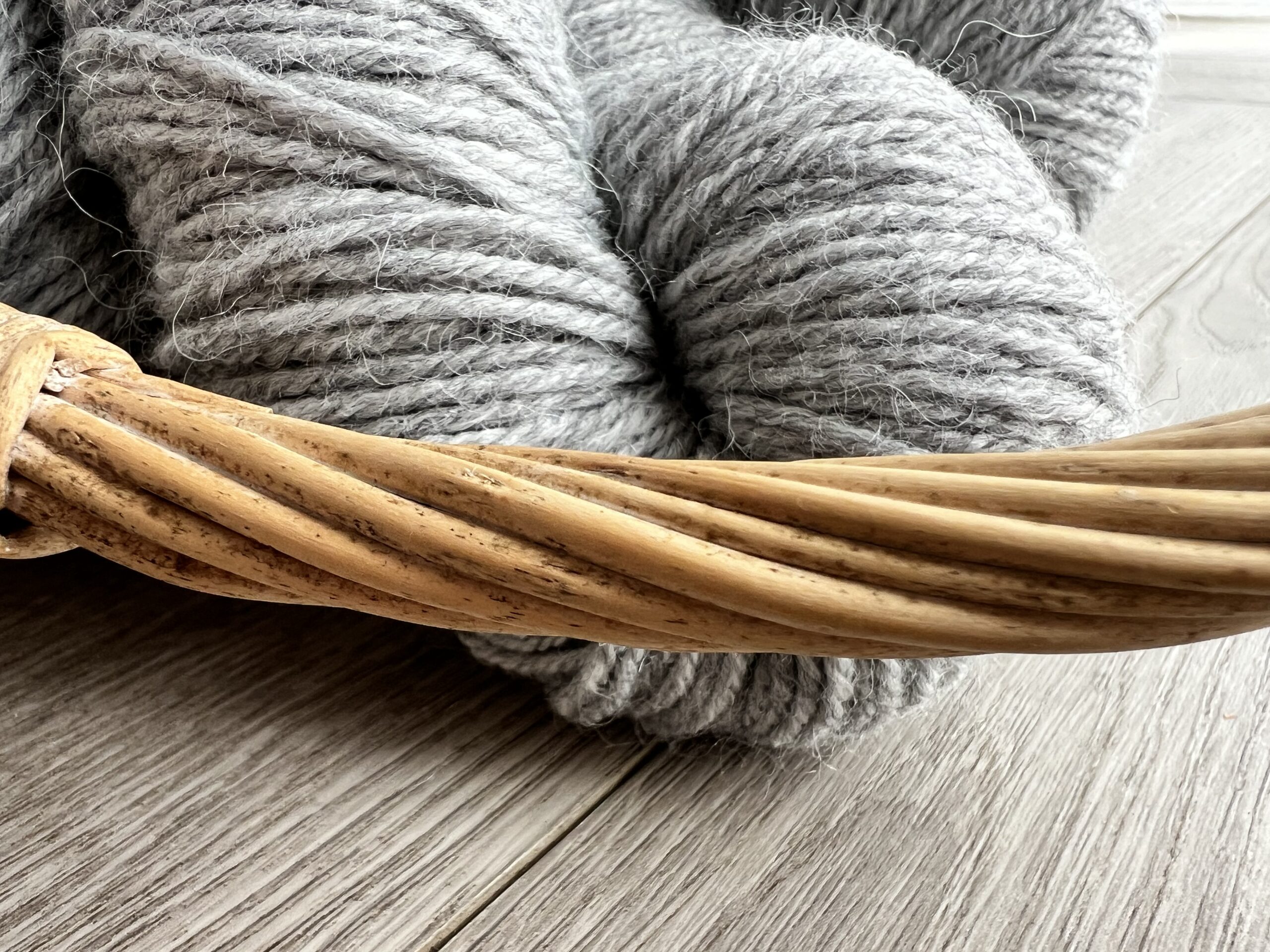 Alpakavilla lõng 100 g – HALL, WoolLando