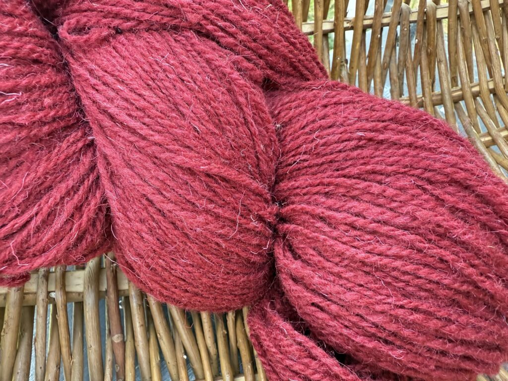 Lambavilla lõng 1 kg – RED, WoolLando