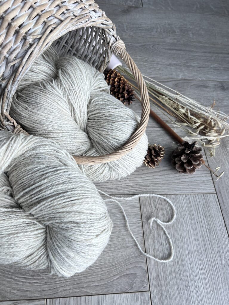 50% koervaill, 50% lambavilla lõng 1 kg – HELEHALL, WoolLando