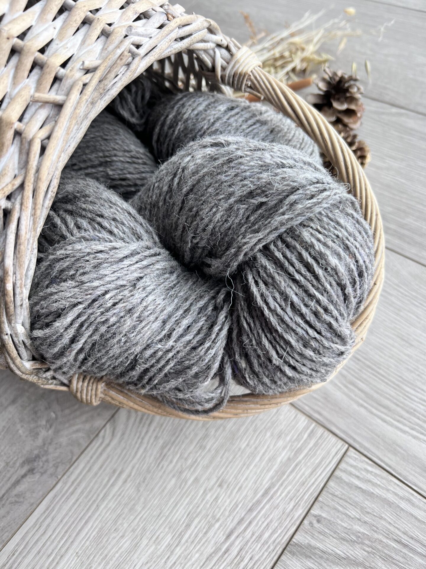 50% koervaill, 50% lambavilla lõng 1 kg – TUMEHALL, WoolLando