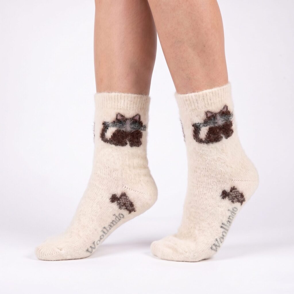 Meriinovillased sokid CAT, WoolLando